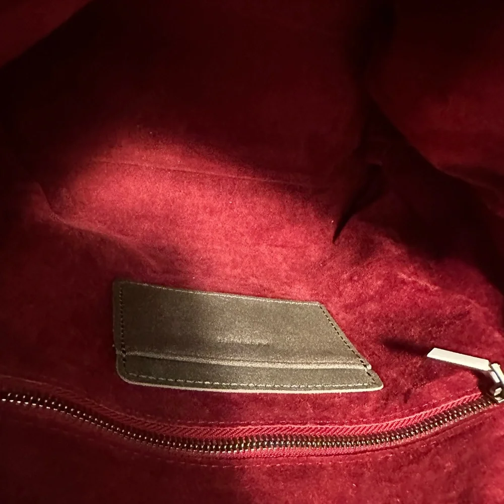 NWT Hammitt Daniel Pewter/Silver Shoulder Bag with EUC Benjamin slim Wallet - Picture 6 of 15